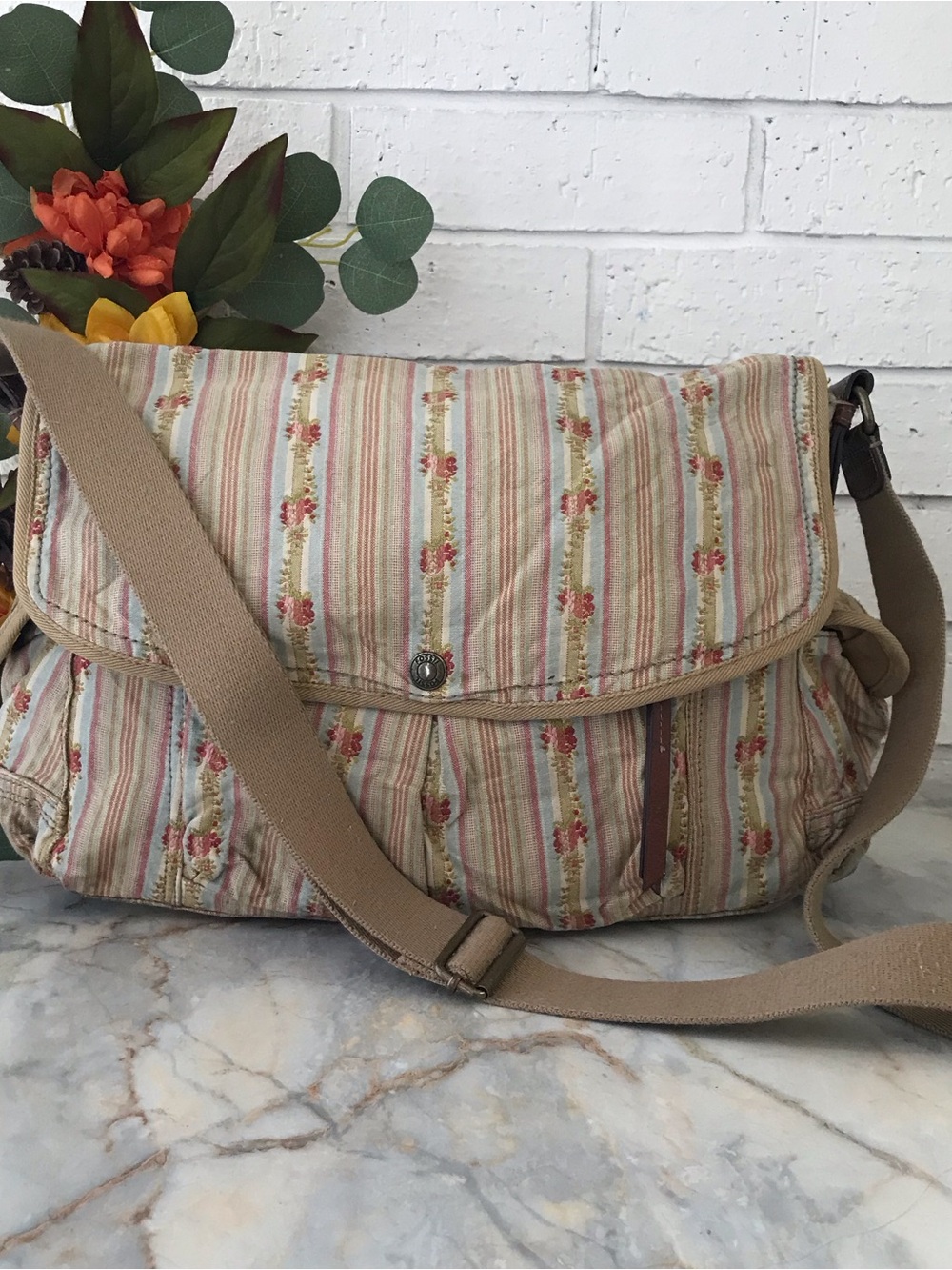 Vintage Fossil Canvas Crossbody Messenger Bag Cream/Tan Floral Stripes